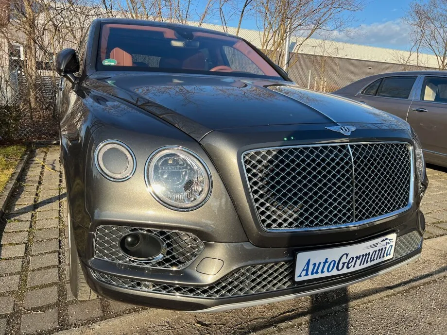 Bentley Bentayga 4.0 V8 Design 4WD 549PS Individual  Image 1